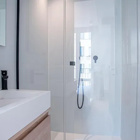 Lavie Maison : A C & Eiffel Tower View Appartamento *