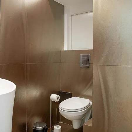 Lavie Maison : A C & Eiffel Tower View Appartamento *