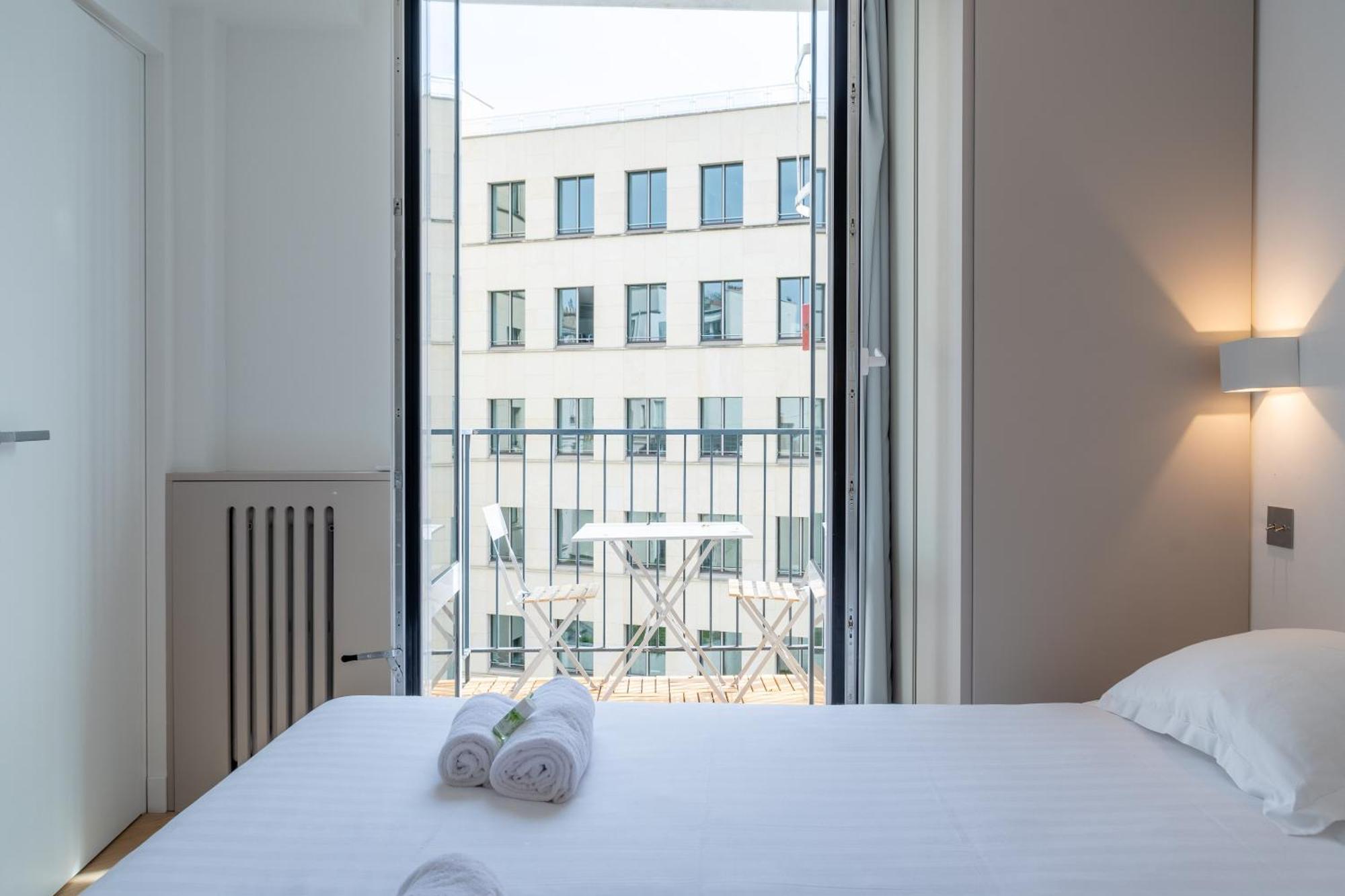Lavie Maison : A C & Eiffel Tower View Parigi