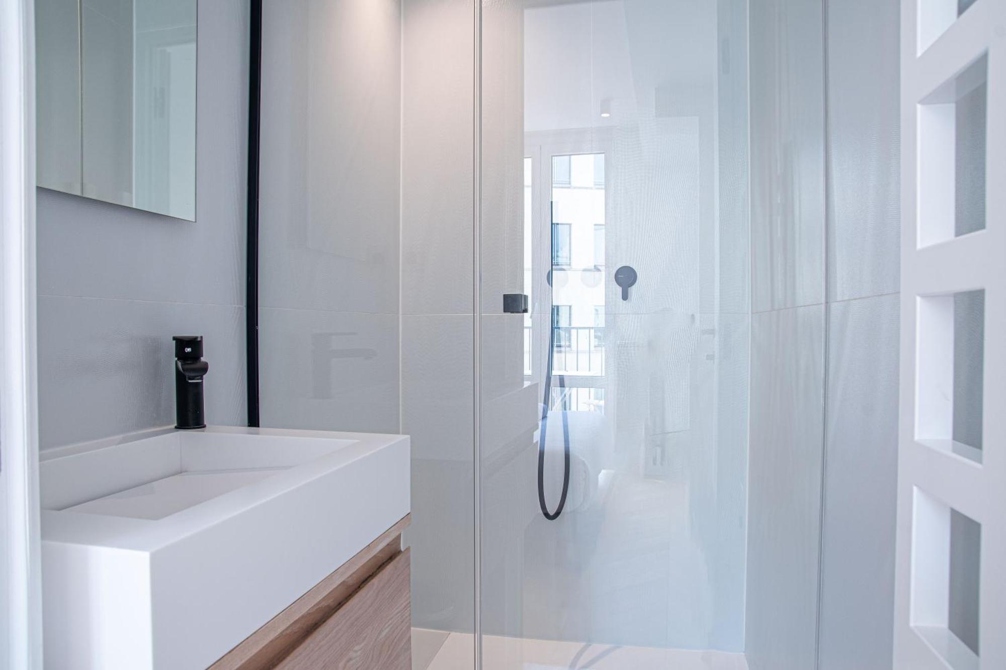 Lavie Maison : A C & Eiffel Tower View Appartamento *