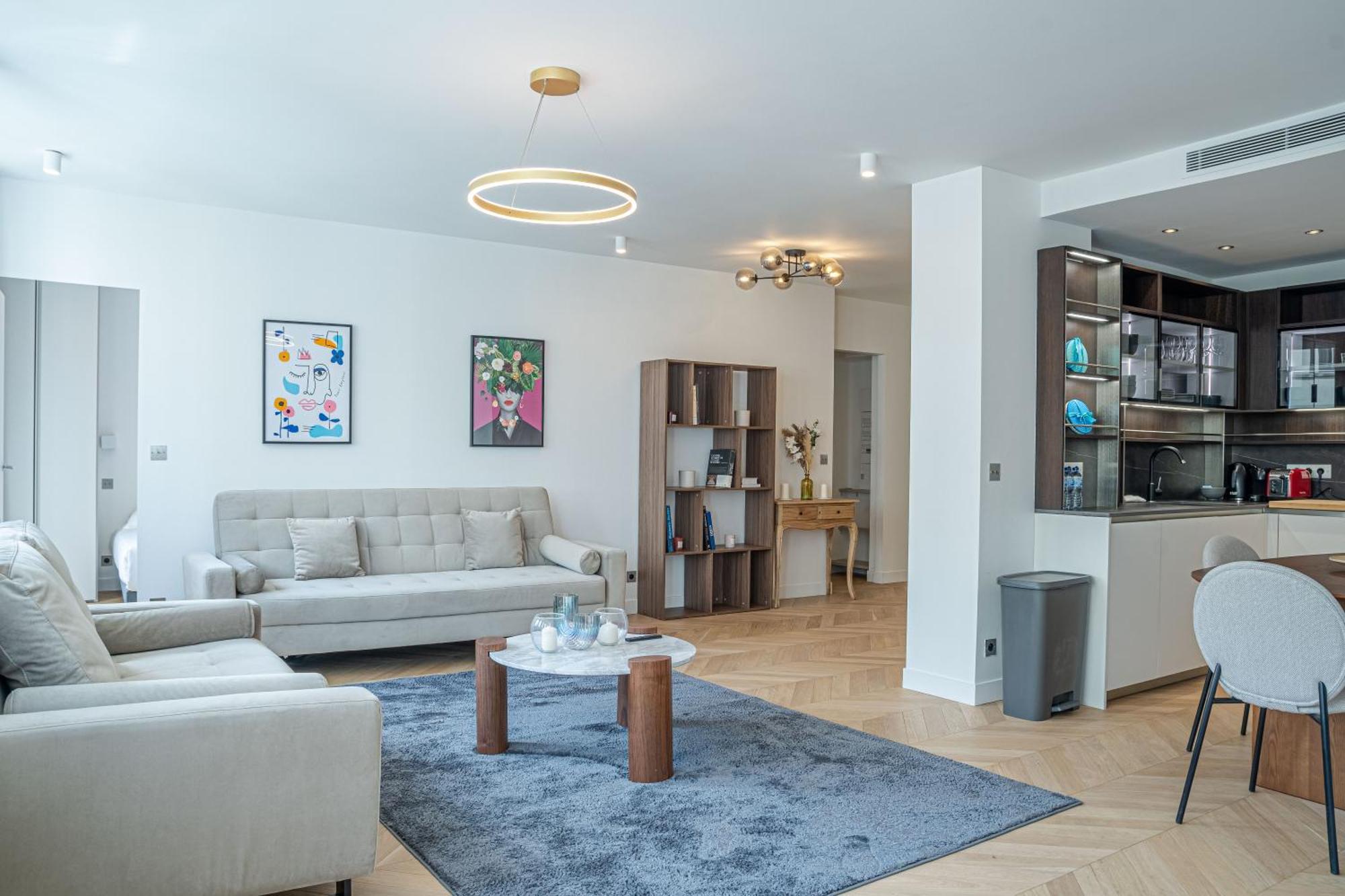 Lavie Maison : A C & Eiffel Tower View Appartamento