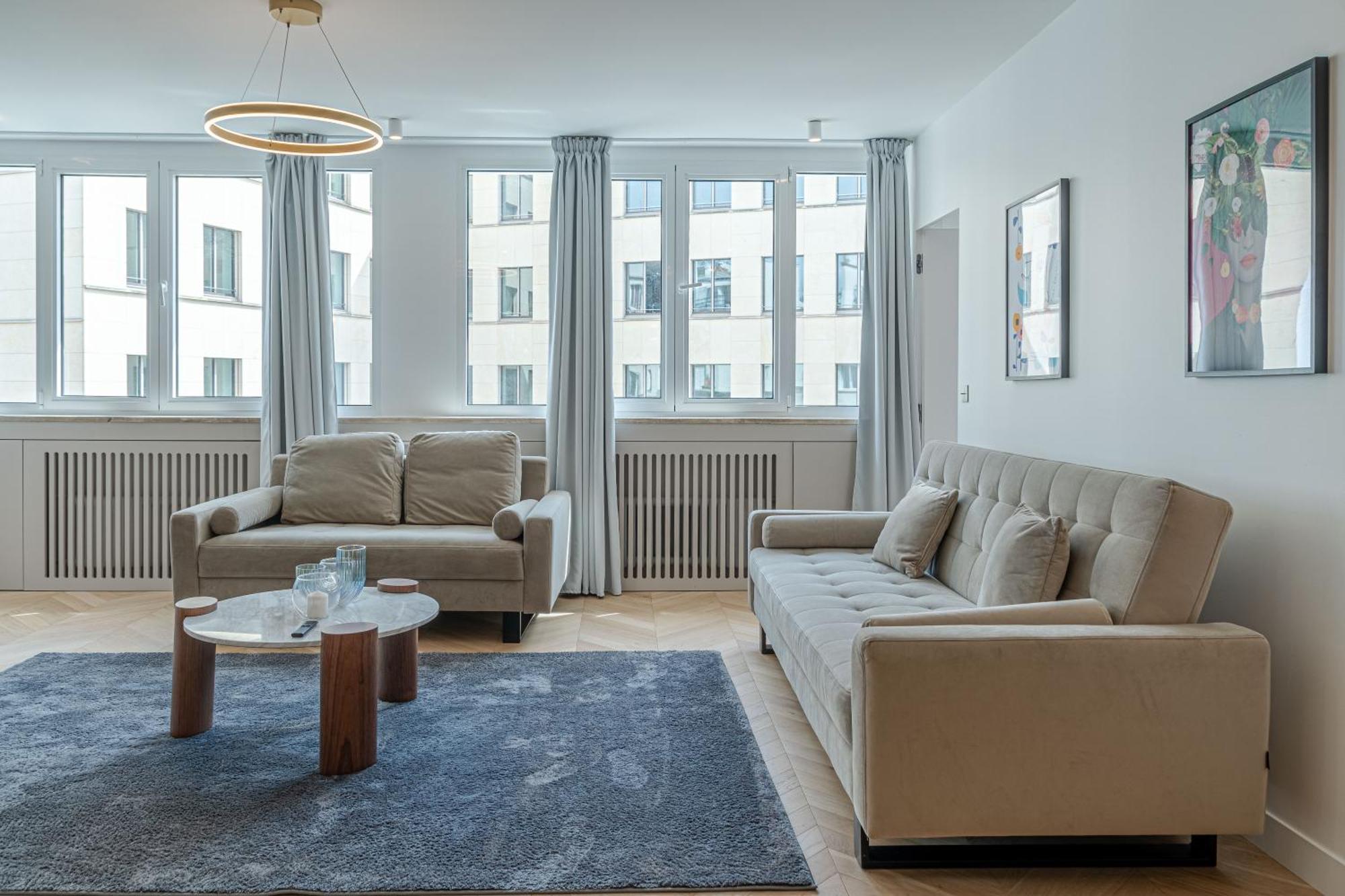 Lavie Maison : A C & Eiffel Tower View * Parigi